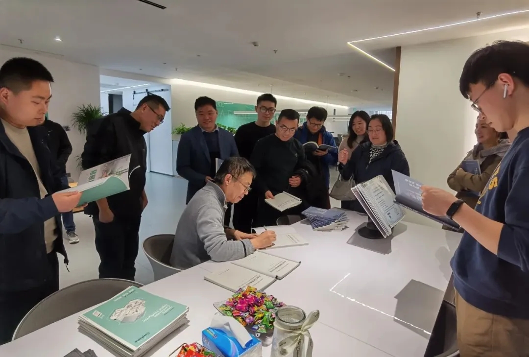 【世環(huán)通企業(yè)游學(xué)·第五期】普瑞氏&科希家|只有極致的拼搏,才能配得上極致的風(fēng)景-暖通展|上海暖通舒適系統(tǒng)展COMFORTECO CHINA 2025 【世環(huán)通企業(yè)游學(xué)·第五期】普瑞氏&科希家|只有極致的拼搏,才能配得上極致的風(fēng)景-暖通展|上海暖通舒適系統(tǒng)展COMFORTECO CHINA 2025